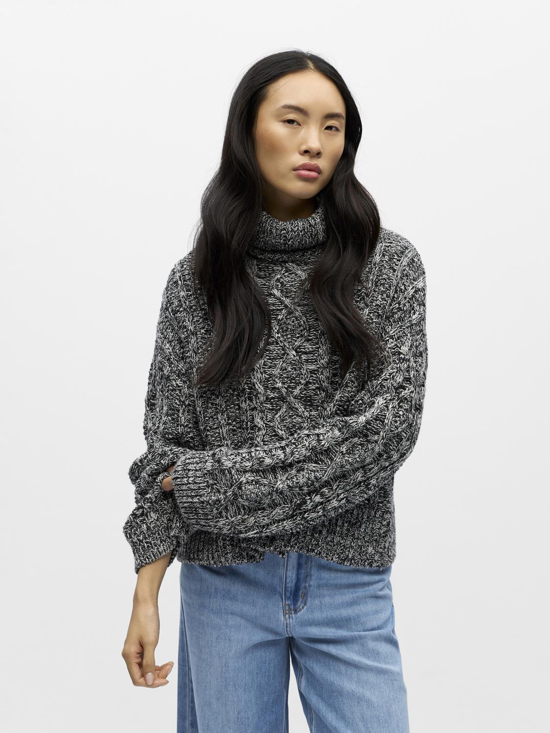 model_shot-front